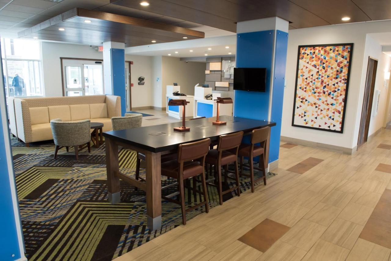 Holiday Inn Express & Suites - Louisville N - Jeffersonville By Ihg Bagian luar foto