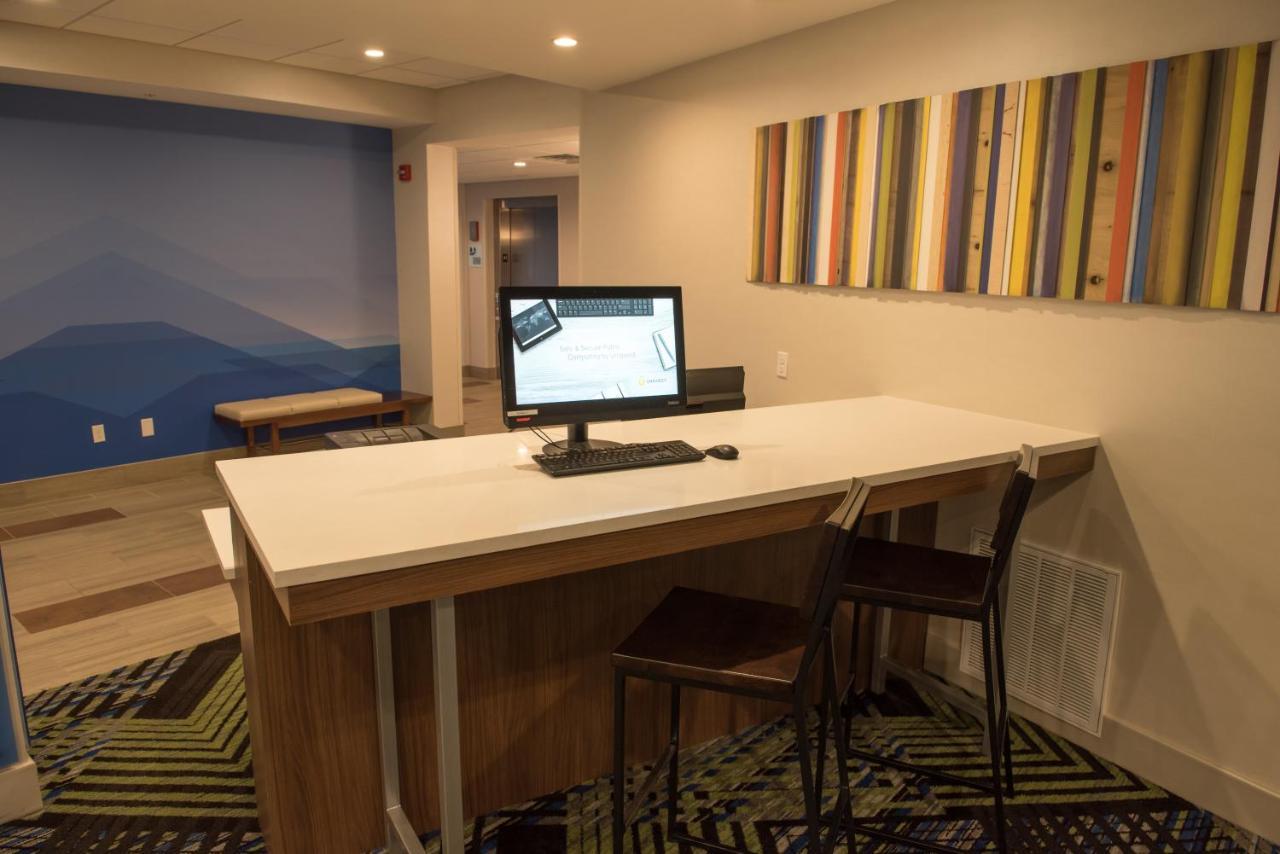 Holiday Inn Express & Suites - Louisville N - Jeffersonville By Ihg Bagian luar foto