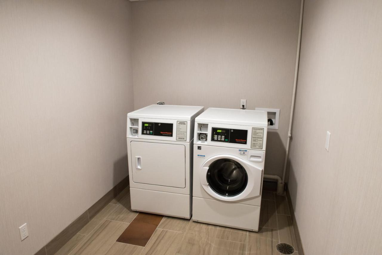 Holiday Inn Express & Suites - Louisville N - Jeffersonville By Ihg Bagian luar foto